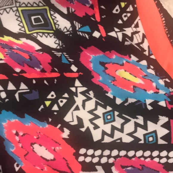 Xhilaration - Picture 3 of 8